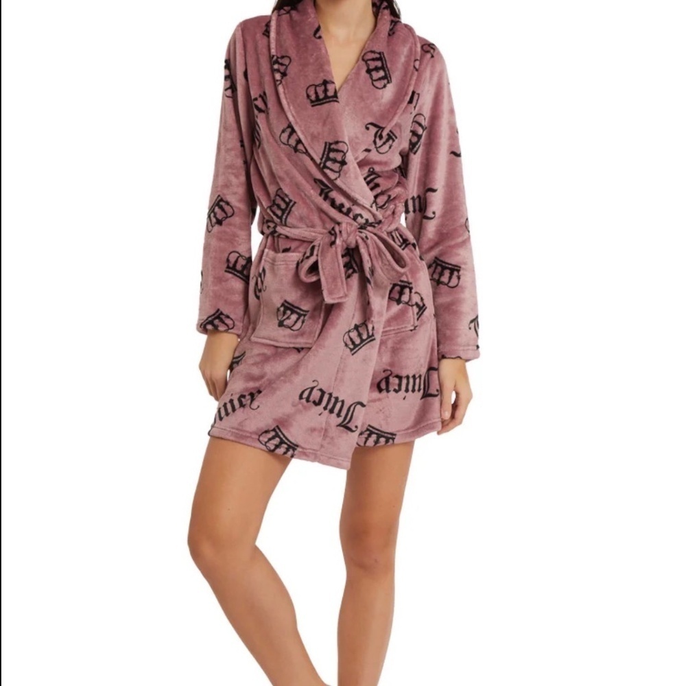 Juicy Couture Women's Pink Plush Robe L Graphic Print Belted
